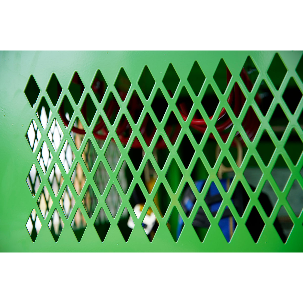 Knaack 139-SK Safety Kage cabinet 59.4 cu ft, cage detail