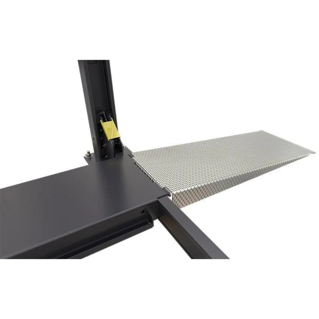 BendPak HD-9SW/X extended aluminum approach ramp kit, mounted ramp detail