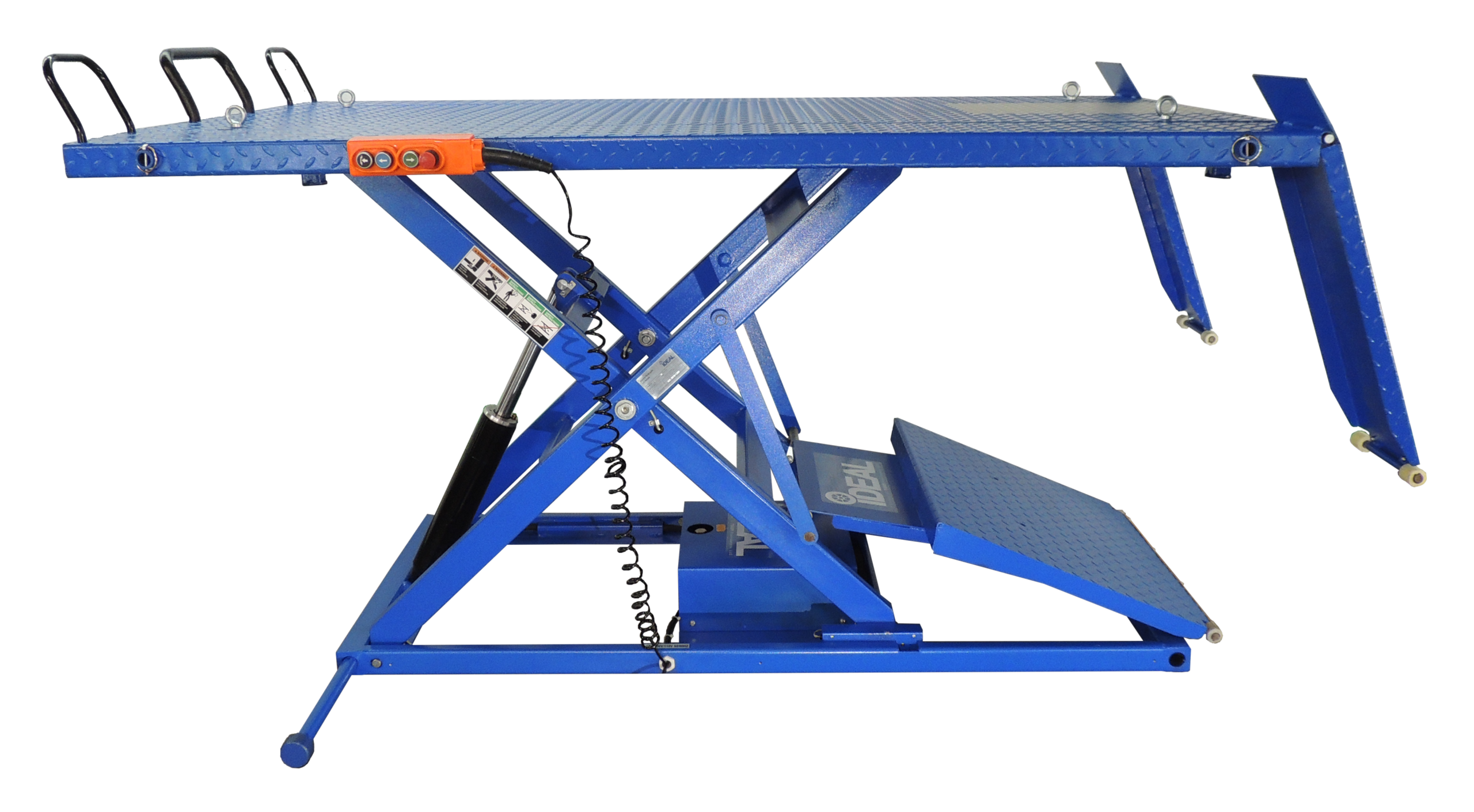 Tuxedo A-2200IEH-XR ATV lift bench side view with retractable ramp